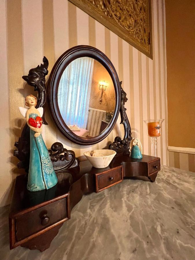 B&B Michelangelo Napoli Bagian luar foto