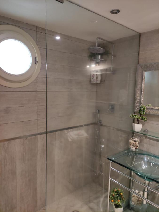 B&B Michelangelo Napoli Bagian luar foto
