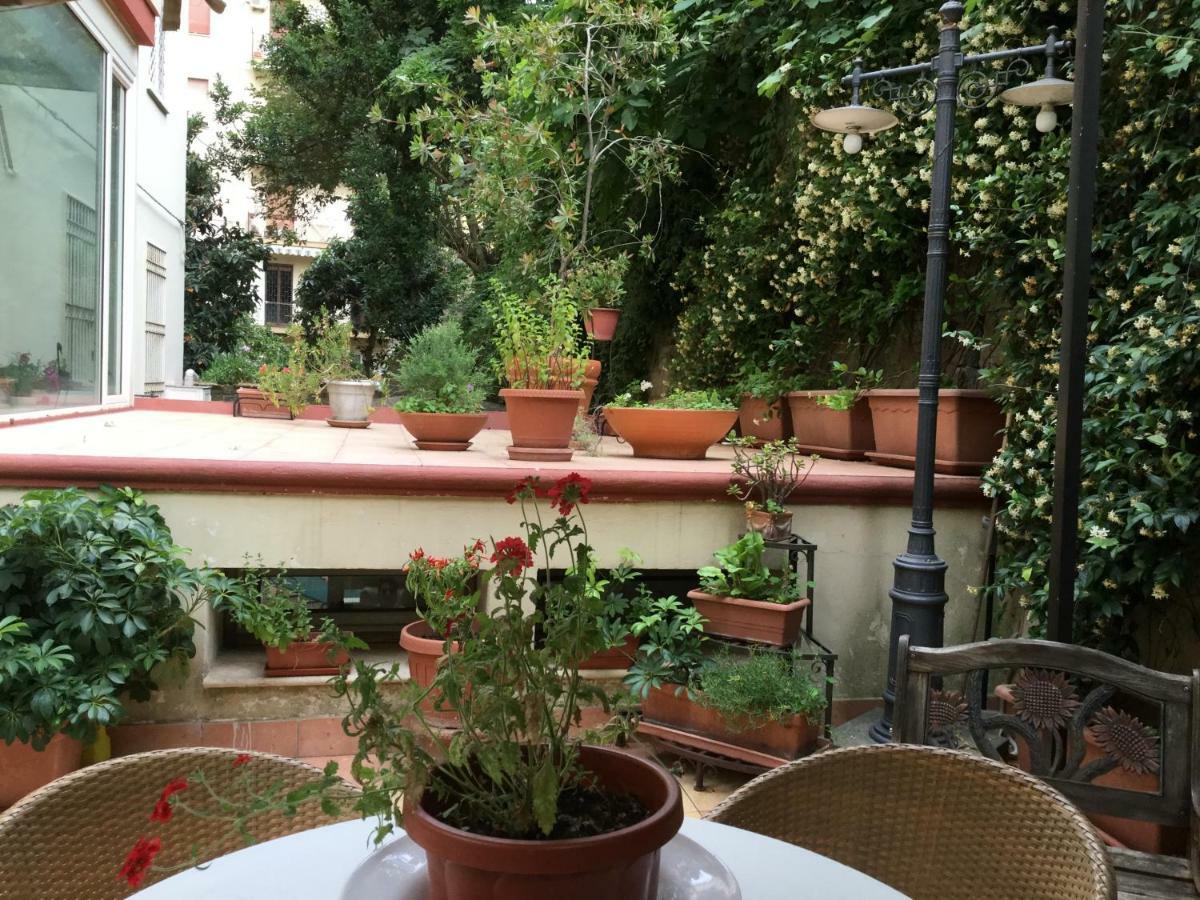 B&B Michelangelo Napoli Bagian luar foto